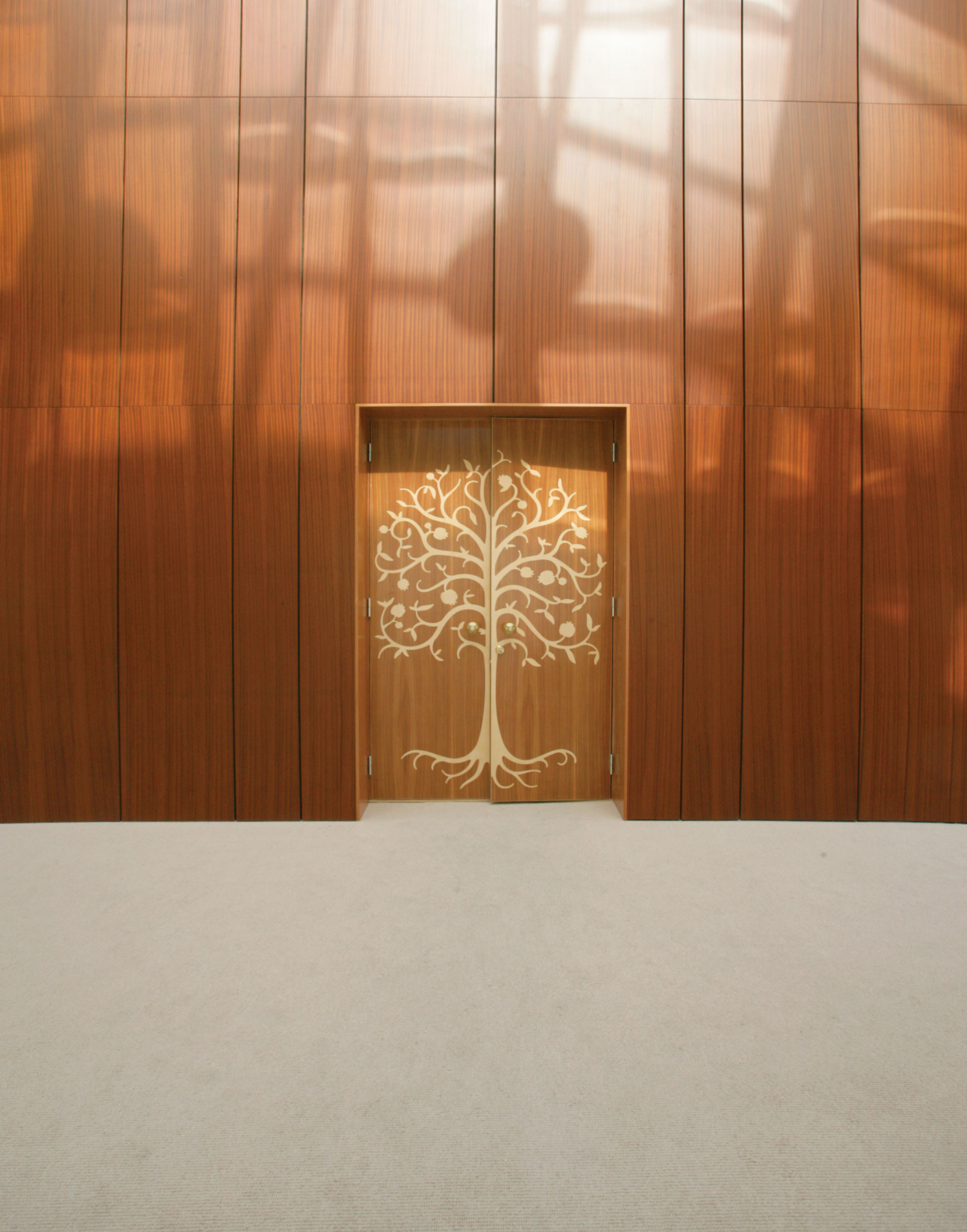 Granate apple tree motive