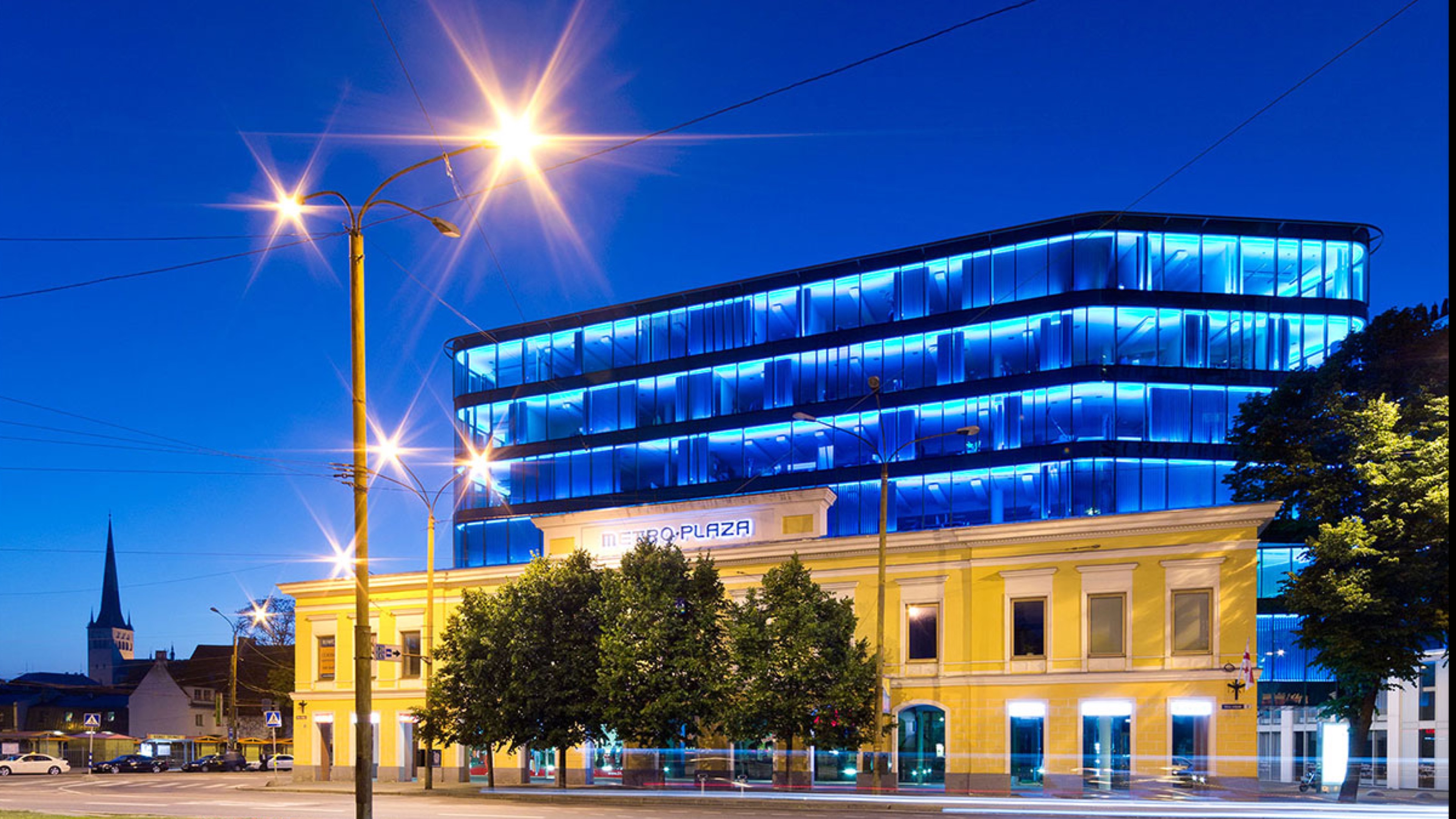 Metro Plaza