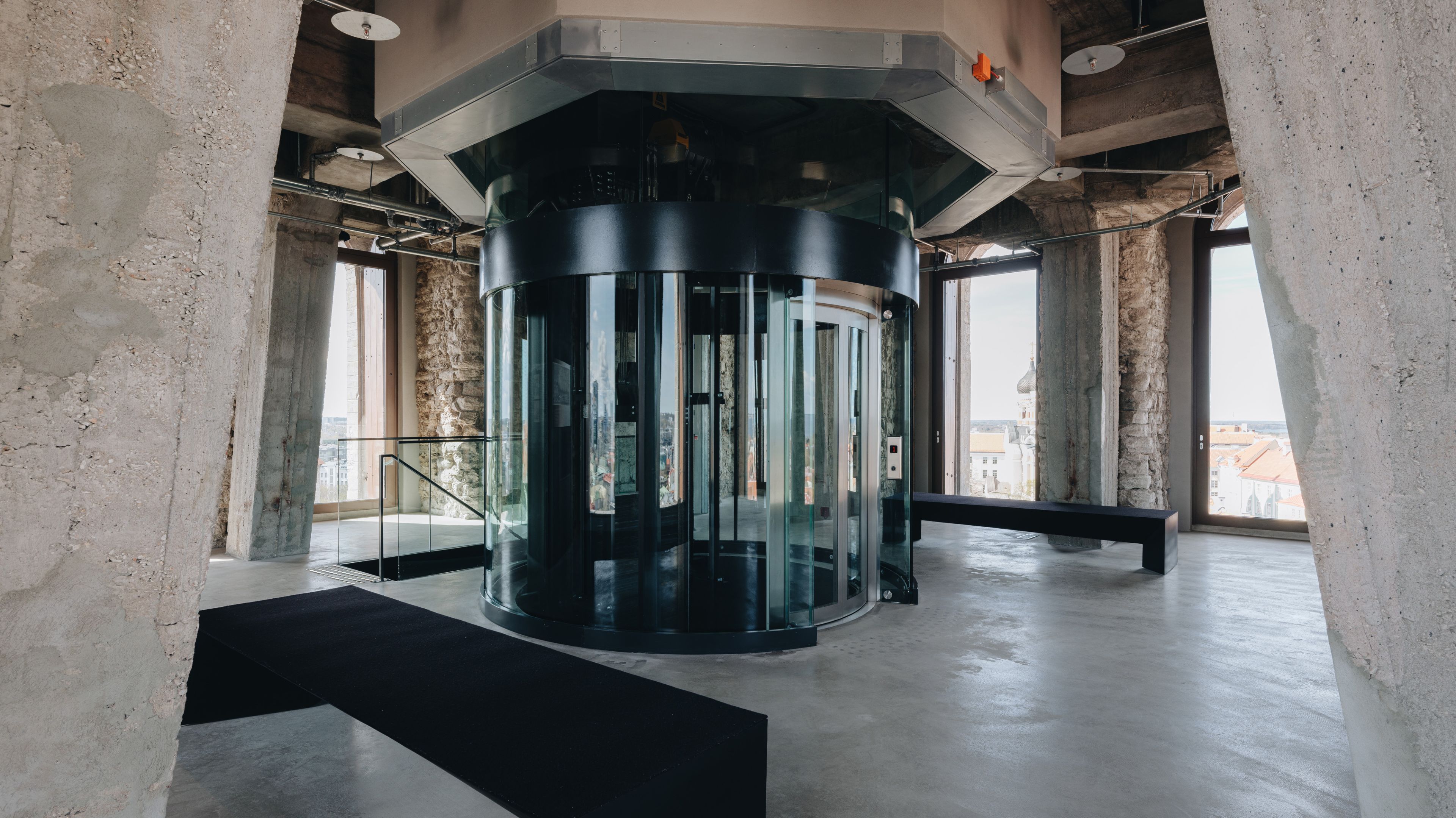 Lift in higher tower floor. Photo: Tõnu Tunnel