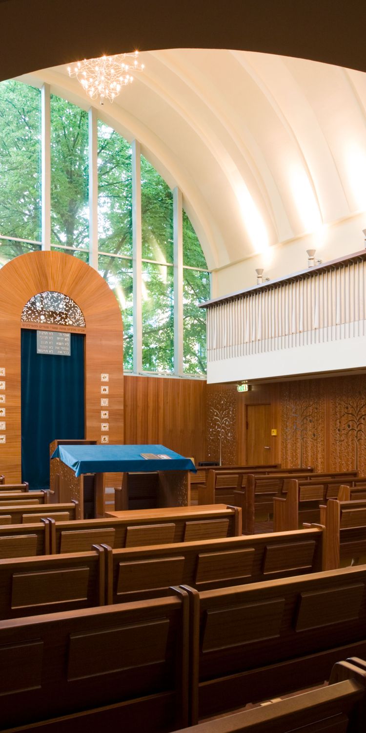 Synagogue hall